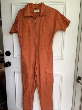 Short-Sleeve Cargo Jumpsuit in Burnt Orange